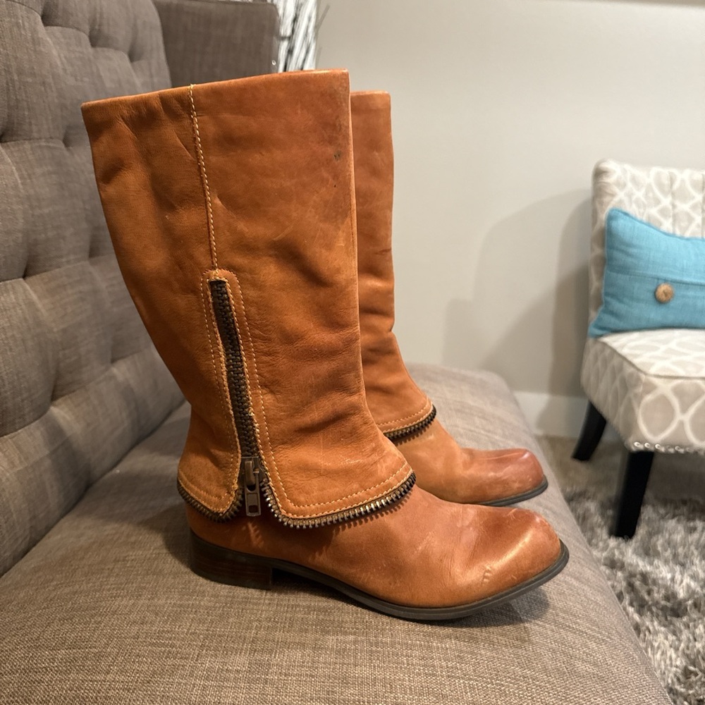 Brown Leather Women's Boots - Picture 3 of 8